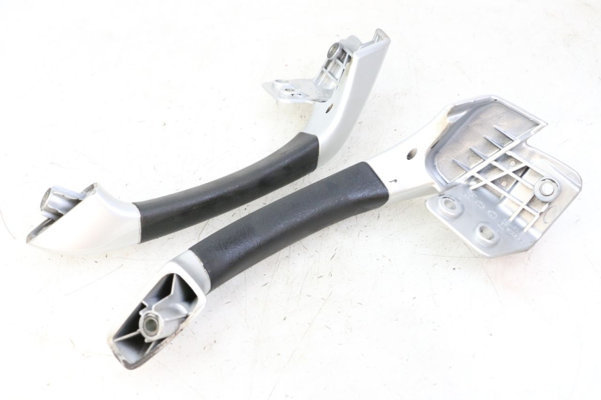 photo de HINTERRADGRIFF PIAGGIO MP3 LT 400 (2007 - 2012) - Zoom auf Gebrauchszustand