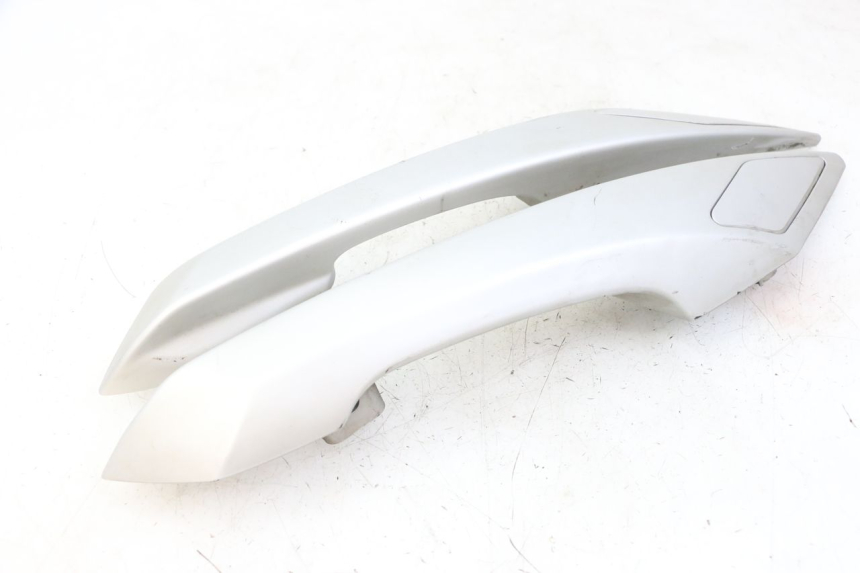 photo de HALTEGRIFF PEUGEOT SATELIS 125 (2013 - 2018) - Details der Befestigungspunkte