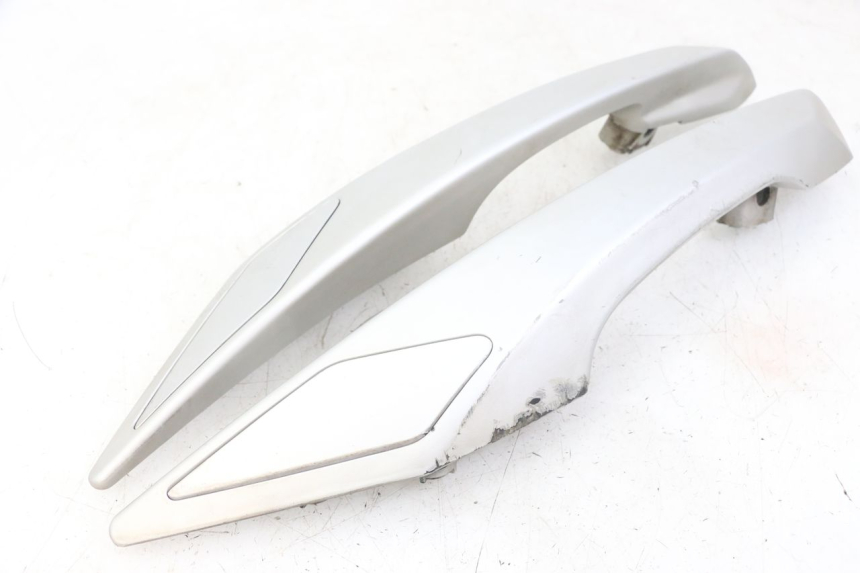 photo de HALTEGRIFF PEUGEOT SATELIS 125 (2013 - 2018) - Kennzeichnungen und Originalreferenzen