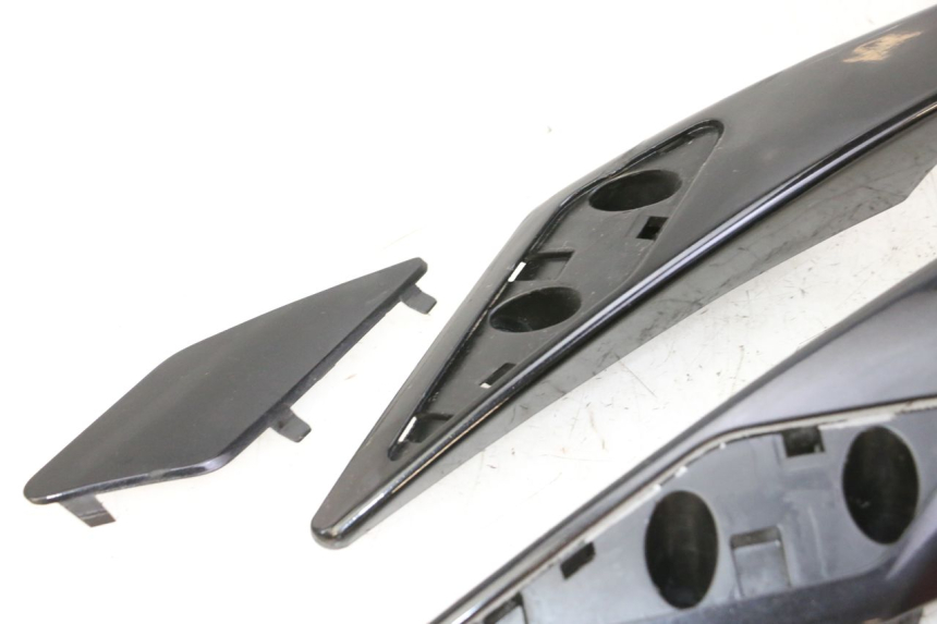 photo de HALTEGRIFF PEUGEOT SATELIS 125 (2013 - 2018) - Charakteristische Merkmale