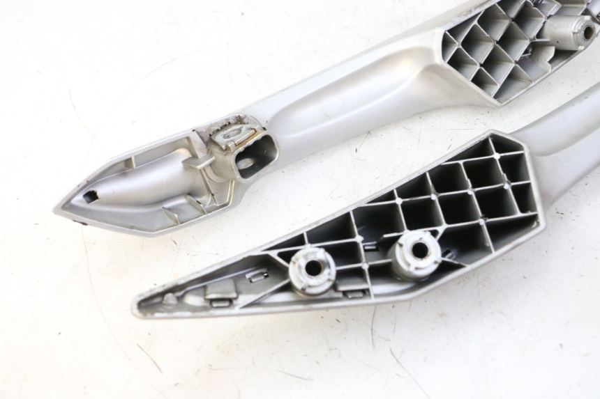 photo de HINTERRADGRIFF PEUGEOT SATELIS 125 (2006 - 2009) - Alternative Perspektive