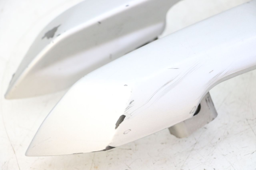 photo de HINTERRADGRIFF PEUGEOT SATELIS 125 (2006 - 2009) - Geprüftes Gebrauchtteil