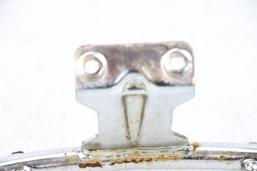 photo de HINTERRADGRIFF PIAGGIO VESPA LX 2T 50 (2005 - 2013) - Detailansicht des Bauteils