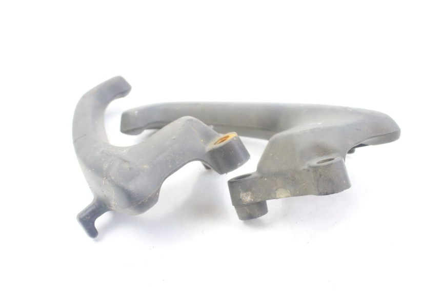 photo de HALTEGRIFF HONDA VFR VTEC RC46 800 (2002 - 2013) - Technische Nahaufnahme