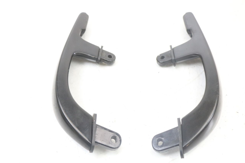 photo de HINTERRADGRIFF YAMAHA X-MAX XMAX 250 (2006 - 2009) - Alternative Perspektive