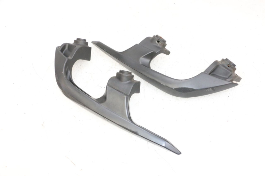 photo de HINTERRADGRIFF YAMAHA X-MAX XMAX 125 (2010 - 2013) - Detailansicht des Bauteils