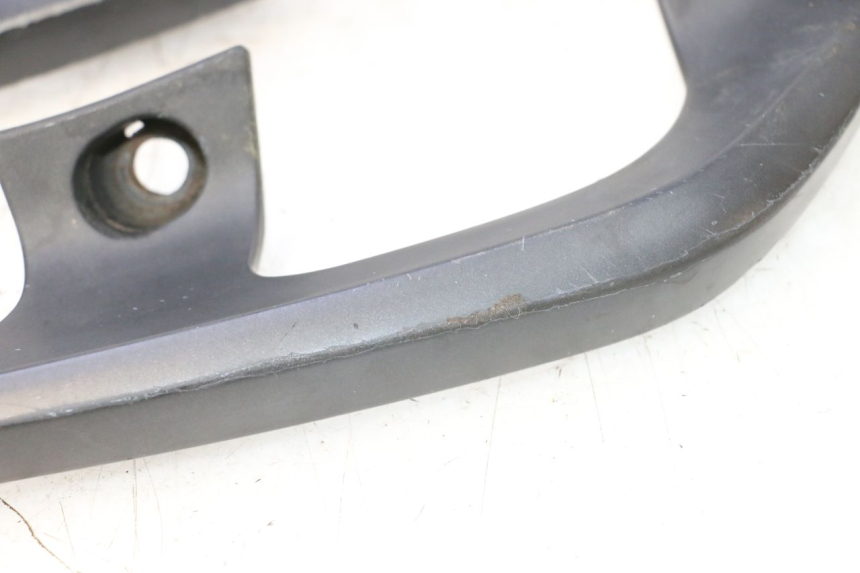 photo de HINTERRADGRIFF YAMAHA X-MAX XMAX 125 (2010 - 2013) - Details der Befestigungspunkte