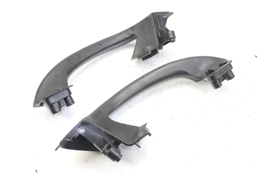 photo de HINTERRADGRIFF PIAGGIO X9 EVOLUTION 125 (2003 - 2007) - Details der Befestigungspunkte