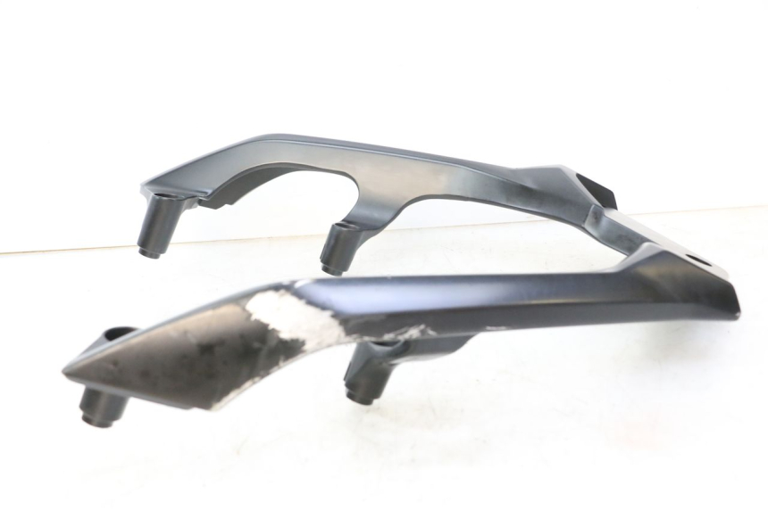 photo de HALTEGRIFF YAMAHA YP T-MAX TMAX 530 (2017 - 2020) - Details der Befestigungspunkte