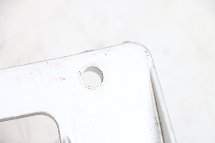 photo de HINTERRADGRIFF YAMAHA YP MAJESTY 125 (2002 - 2006) - Detailansicht des Bauteils