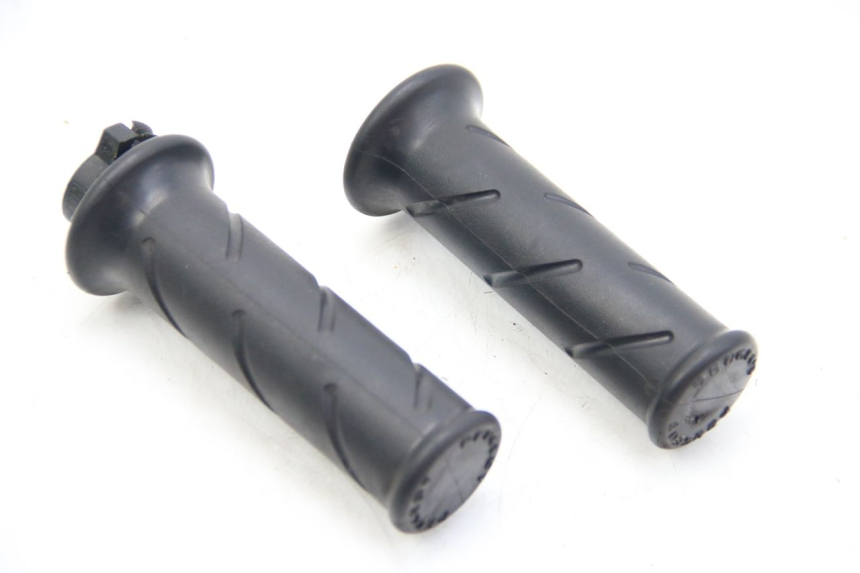 photo de LENKERGRIFF PEUGEOT E-VIVACITY 1 (2012 - 2018) - Detailansicht des Bauteils