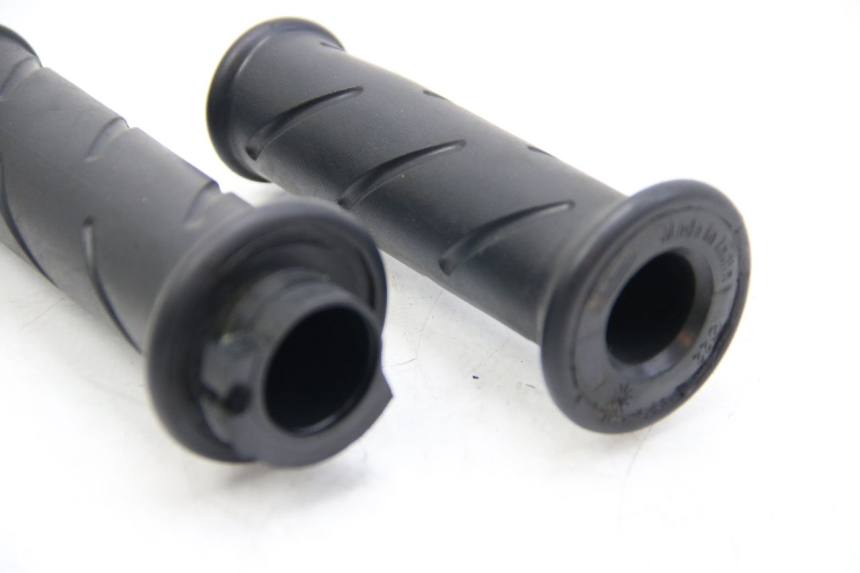 photo de LENKERGRIFF PEUGEOT E-VIVACITY 1 (2012 - 2018) - Zoom auf Gebrauchszustand