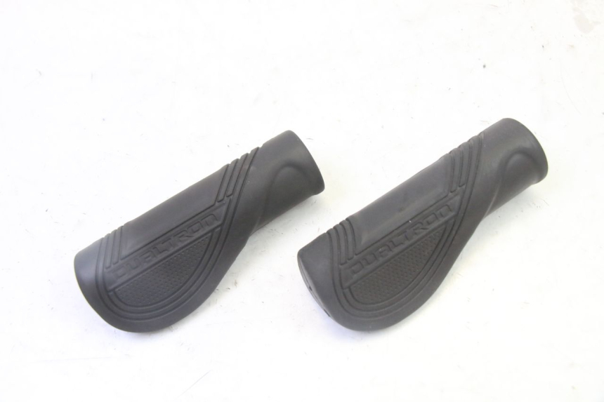 photo de LENKERGRIFF DUALTRON MINI SPECIAL 1 - Technische Nahaufnahme