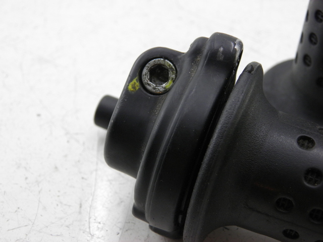 photo de HANDGRIFF PIAGGIO MP3 RL 125 (2006 - 2014) - Alternative Perspektive