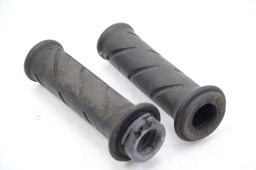 photo de LENKERGRIFF PEUGEOT SATELIS COMPRESSOR K15 125 (2006 - 2009) - Hauptansicht