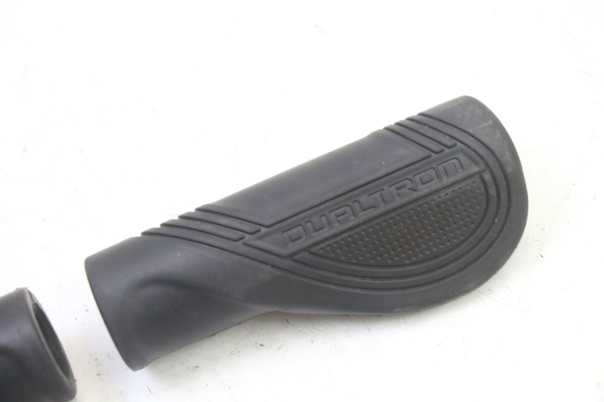 photo de LENKERGRIFF DUALTRON VICTOR LIMITED 1 - Zoom auf Gebrauchszustand