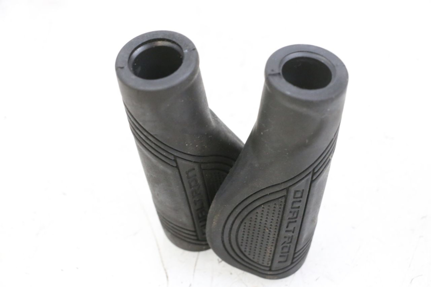 photo de LENKERGRIFF DUALTRON VICTOR LIMITED 1 - Zoom auf Gebrauchszustand