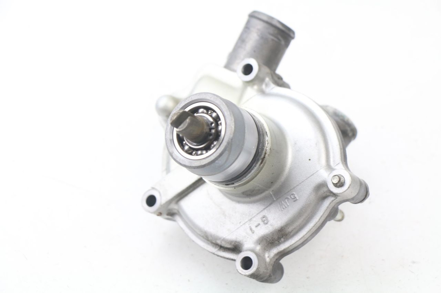 photo de WASSERPUMPE YAMAHA FJR ABS 1300 (2006 - 2012) - Zoom auf Gebrauchszustand