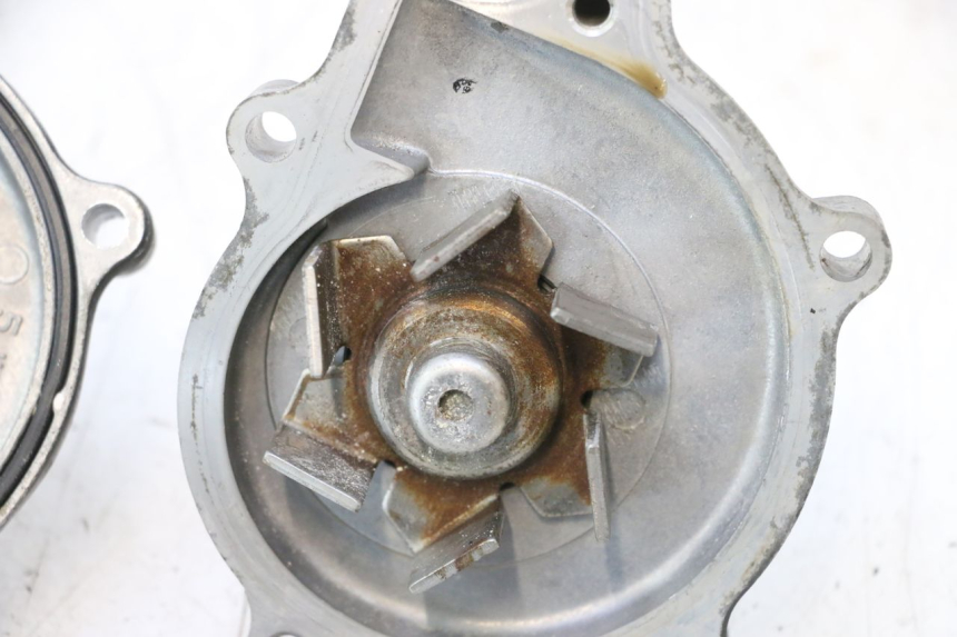 photo de WASSERPUMPE YAMAHA FJR 1300 (2001 - 2005) - Geprüftes Gebrauchtteil
