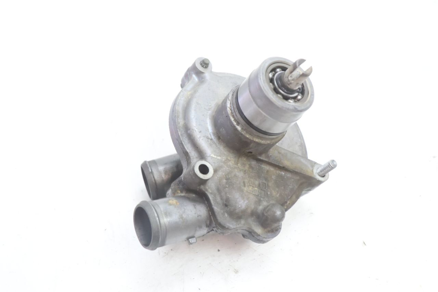 photo de WASSERPUMPE YAMAHA FJR 1300 (2001 - 2005) - Technische Nahaufnahme