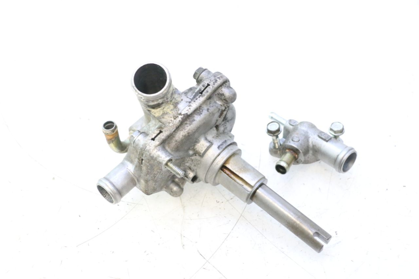 photo de WASSERPUMPE HONDA FJS SILVER WING SILVERWING 400 (2005 - 2008) - Zoom auf Gebrauchszustand