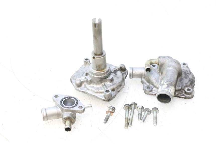 photo de WASSERPUMPE HONDA FJS SILVER WING SILVERWING 400 (2005 - 2008) - Details der Befestigungspunkte