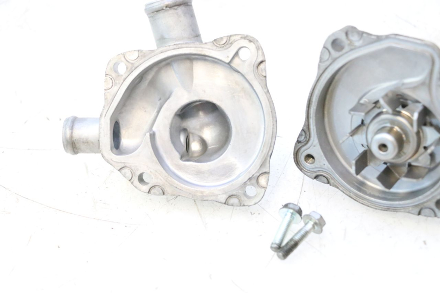 photo de WASSERPUMPE HONDA FJS SILVER WING SILVERWING 400 (2005 - 2008) - Oberflächenzustand und Material