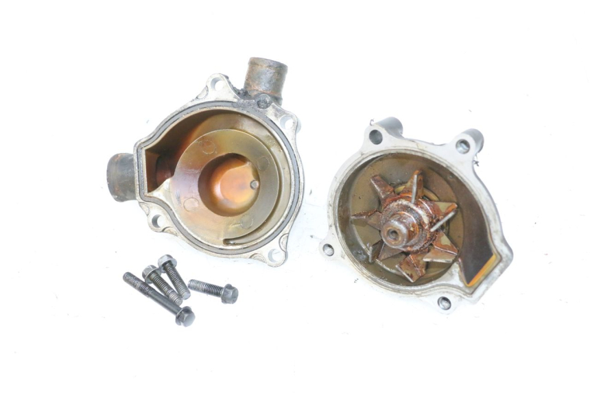 photo de WASSERPUMPE KAWASAKI GPX R WARBIRD 600 (1988 - 1993) - Oberflächenzustand und Material