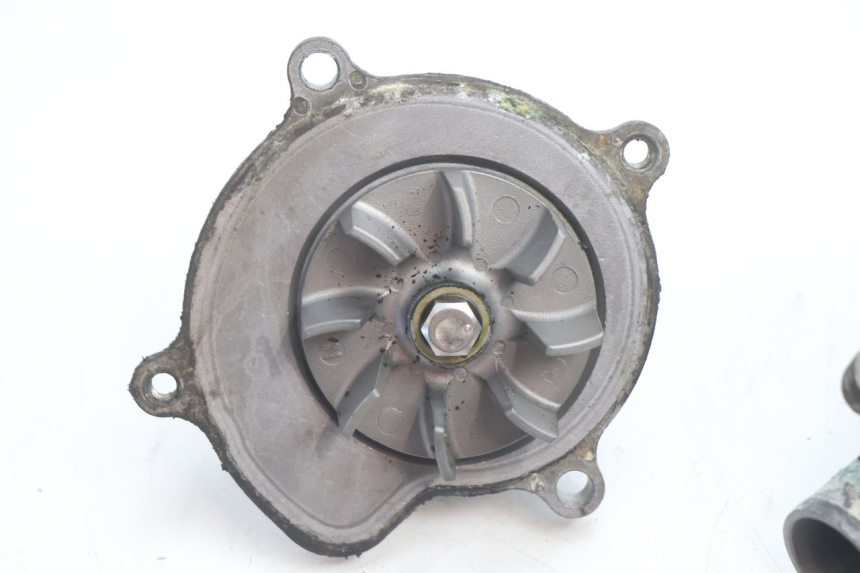 photo de WASSERPUMPE SUZUKI GSR 600 (2005 - 2012) - Technische Nahaufnahme
