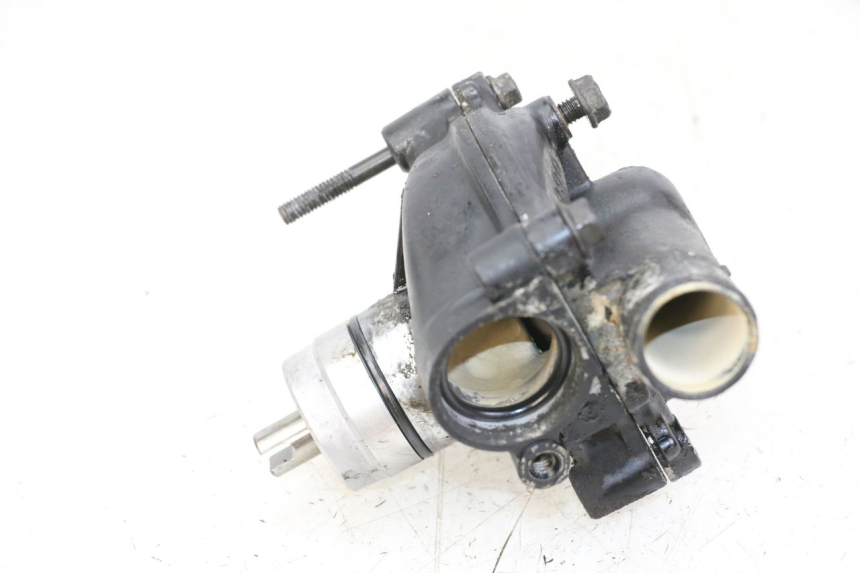 photo de WASSERPUMPE KAWASAKI GTR 1000 (1994 - 2004) - Technische Nahaufnahme