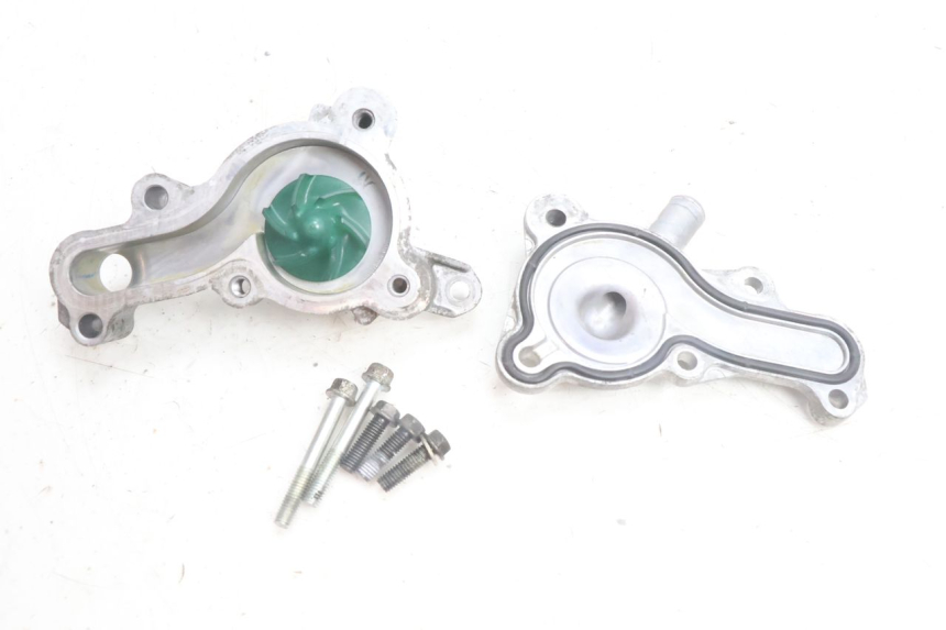 photo de WASSERPUMPE YAMAHA N-MAX NMAX 125 (2021 - 2024) - Hauptansicht
