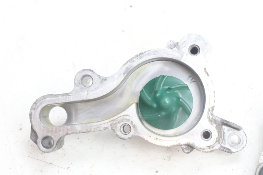 photo de WASSERPUMPE YAMAHA N-MAX NMAX 125 (2021 - 2024) - Detailansicht des Bauteils