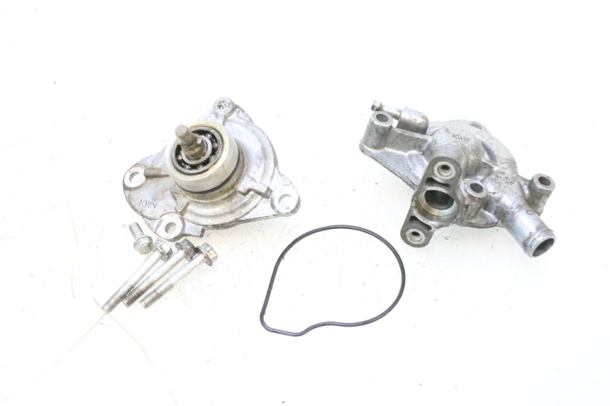 photo de WASSERPUMPE HONDA PCX (JF57/JF64) 125 (2014 - 2018) - Technische Nahaufnahme