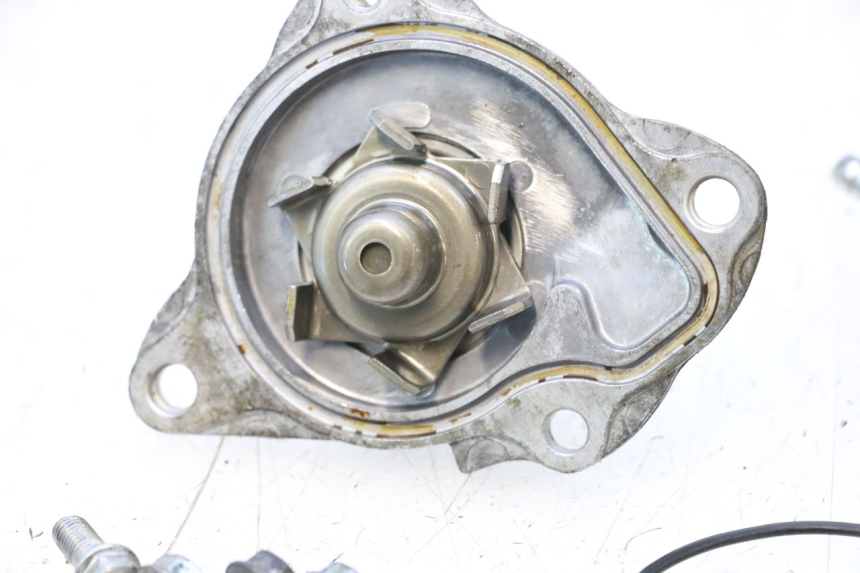 photo de WASSERPUMPE HONDA PCX (JF57/JF64) 125 (2014 - 2018) - Oberflächenzustand und Material