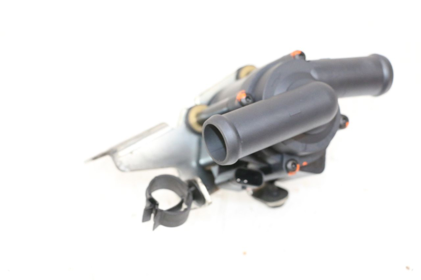 photo de WASSERPUMPE PIAGGIO VESPA GTS SUPER IE 125 (2009 - 2016) - Gesamtansicht des Produkts