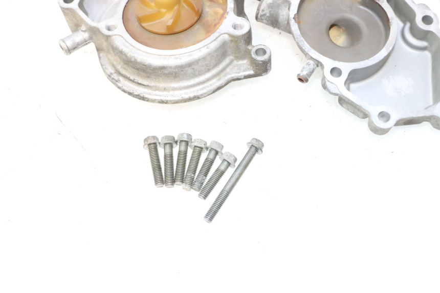 photo de WASSERPUMPE YAMAHA XMAX X-MAX 125 (2006 - 2009) - Oberflächenzustand und Material