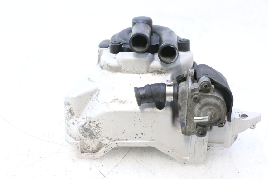 photo de WASSERPUMPE PIAGGIO X9 EVOLUTION 125 (2003 - 2007) - Oberflächenzustand und Material