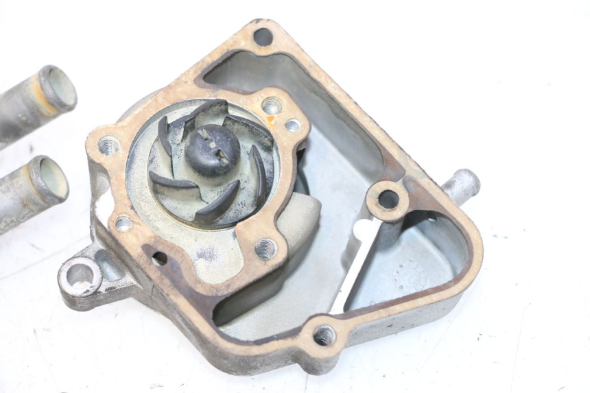 photo de WASSERPUMPE YAMAHA YP MAJESTY 125 (2007 - 2010) - Oberflächenzustand und Material