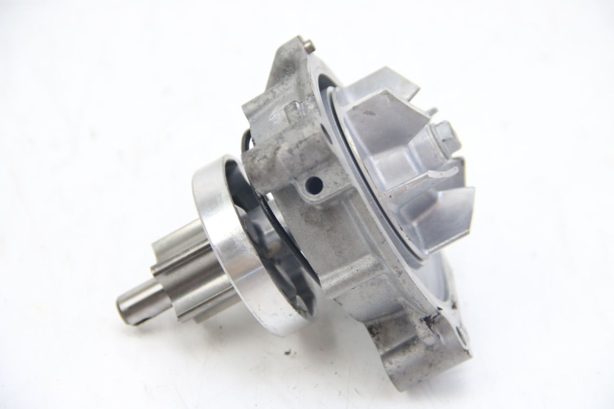 photo de WASSERPUMPE KAWASAKI Z ABS 1000 (2014 - 2020) - Hauptansicht