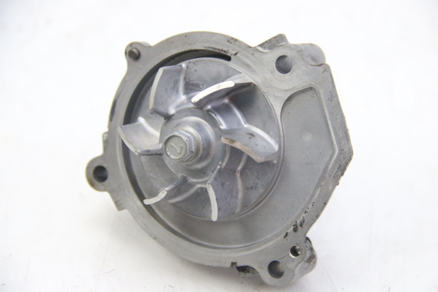 photo de WASSERPUMPE KAWASAKI Z ABS 1000 (2014 - 2020) - Alternative Perspektive