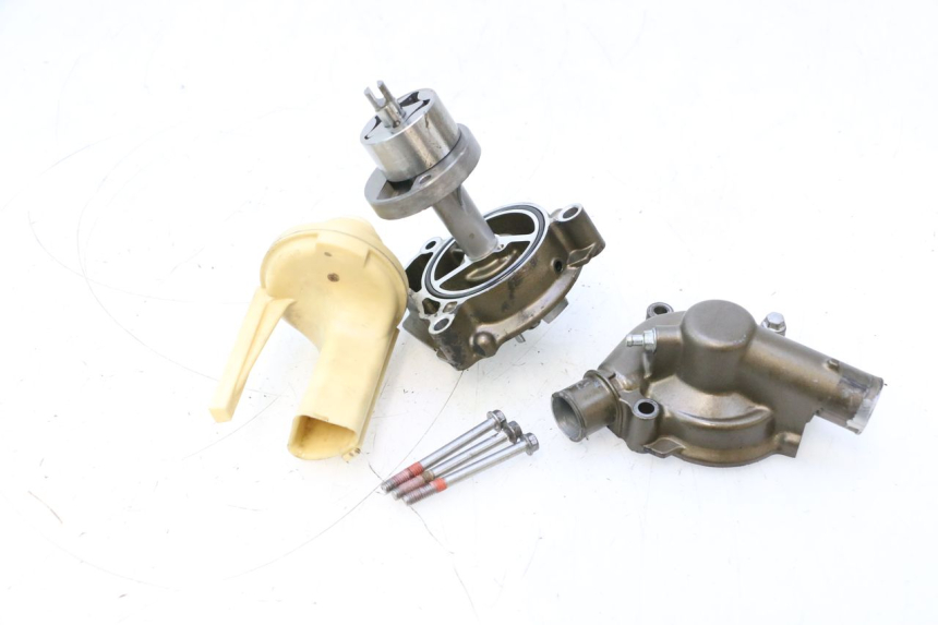 photo de WASSERPUMPE KAWASAKI ZX-6R ZX6R 600 (2000 - 2002) - Alternative Perspektive