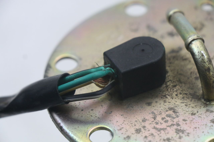 photo de KRAFTSTOFFPUMPE QUADRO 3D S 350 (2013 - 2018) - Oberflächenzustand und Material