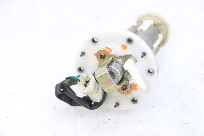 photo de KRAFTSTOFFPUMPE KYMCO AGILITY 16+ 4T 50 (2018 - 2023) - Details der Befestigungspunkte