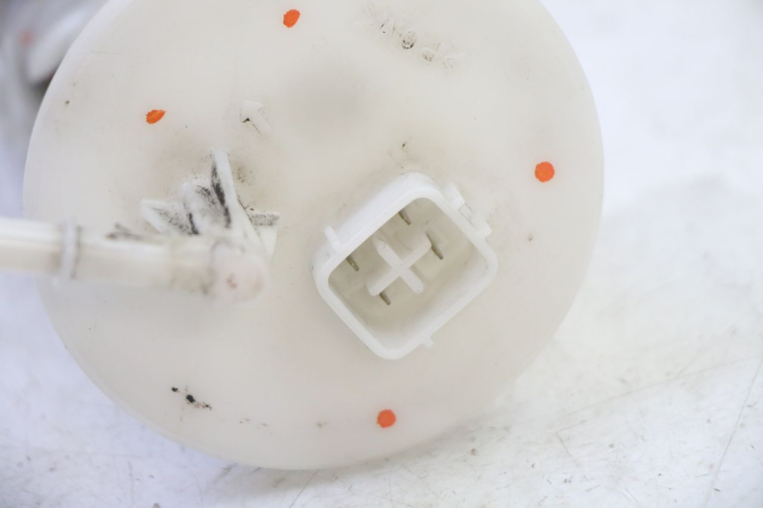 photo de KRAFTSTOFFPUMPE SUZUKI BURGMAN 125 (2007 - 2014) - Technische Nahaufnahme