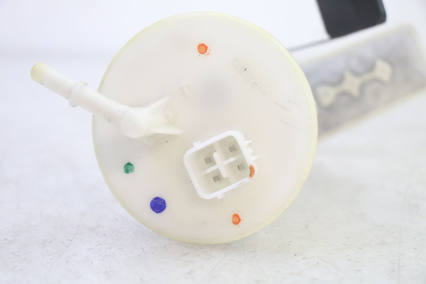 photo de KRAFTSTOFFPUMPE SUZUKI BURGMAN 125 (2007 - 2014) - Alternative Perspektive