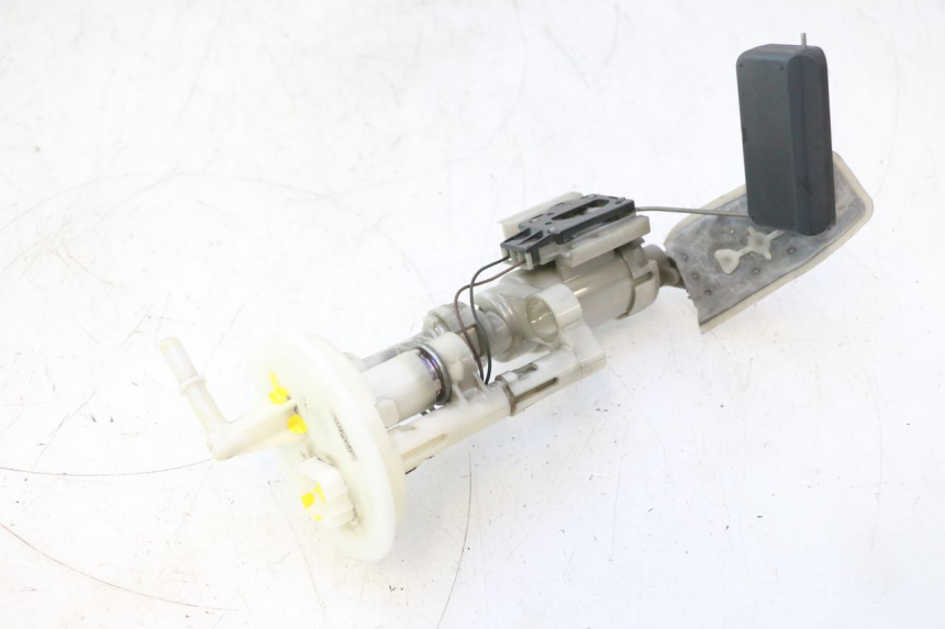 photo de KRAFTSTOFFPUMPE SUZUKI BURGMAN 125 (2007 - 2014) - Hauptansicht