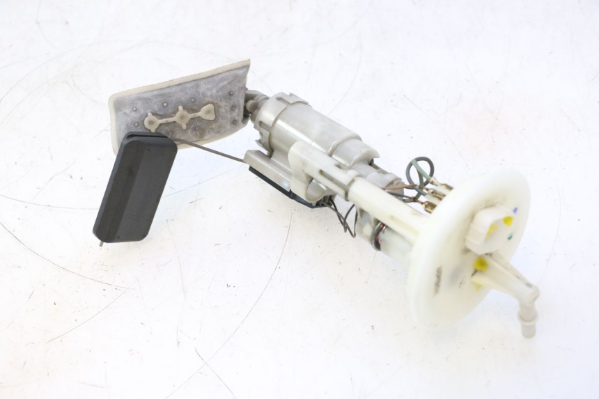 photo de KRAFTSTOFFPUMPE SUZUKI BURGMAN 125 (2007 - 2014) - Oberflächenzustand und Material