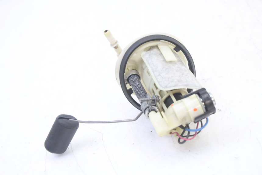 photo de KRAFTSTOFFPUMPE YAMAHA BW'S BWS 125 (2010 - 2013) - Details der Befestigungspunkte