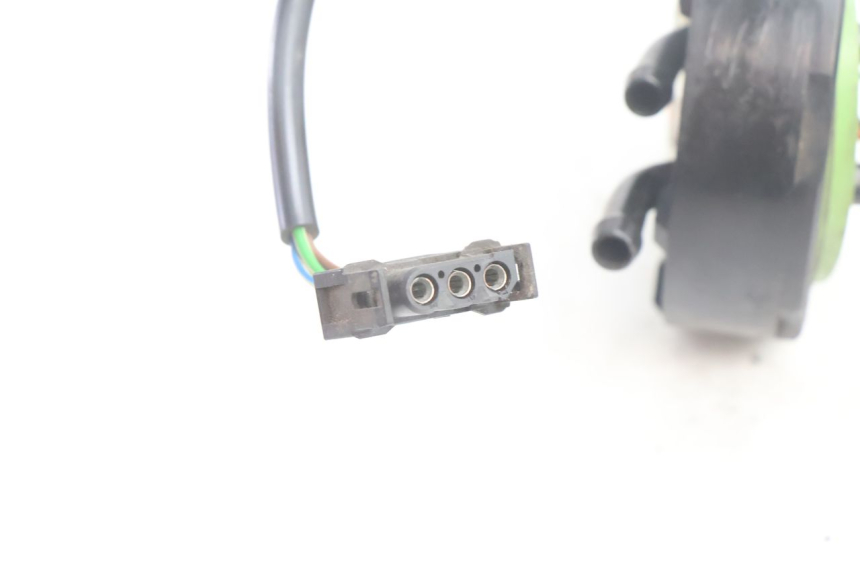 photo de BENZINPUMPE BMW C1 125 (2000 - 2003) - Technische Nahaufnahme
