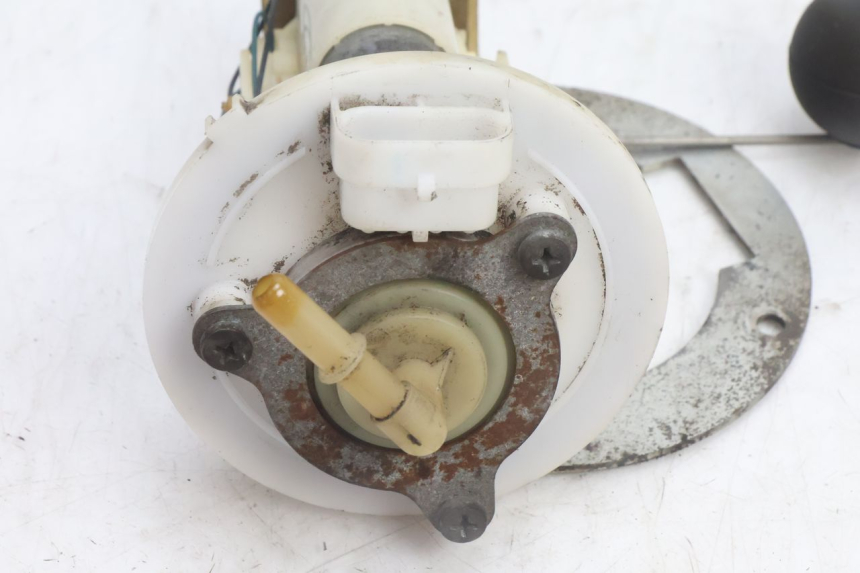 photo de KRAFTSTOFFPUMPE PEUGEOT CITYSTAR 125 (2011 - 2017) - Technische Nahaufnahme